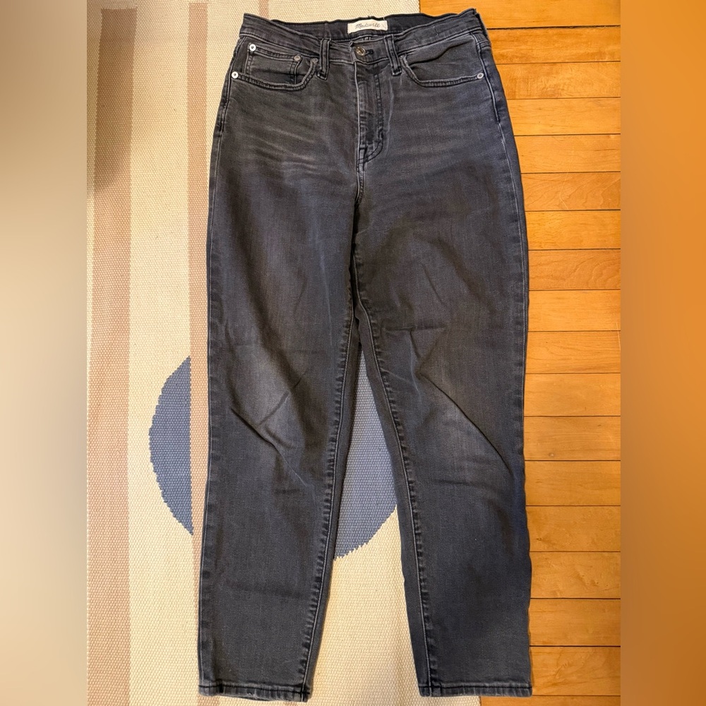 Madewell Mom Jeans in Washed Charcoal